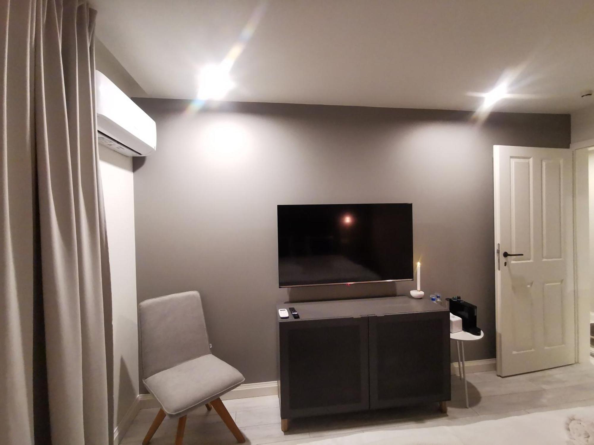 Noir Apartment Haţeg 外观 照片