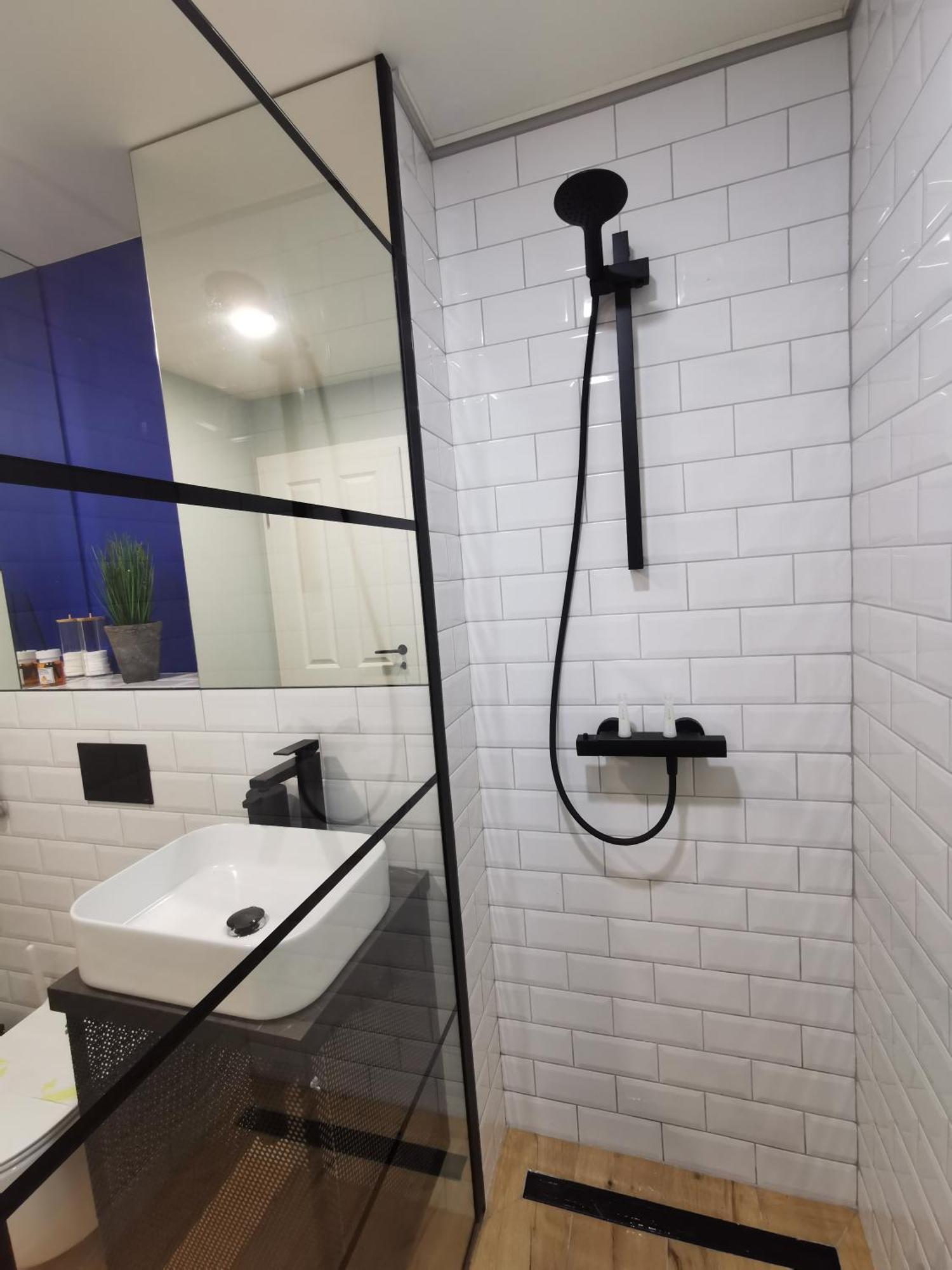 Noir Apartment Haţeg 外观 照片